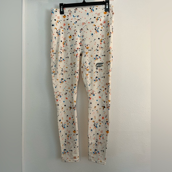 Fabletics Run Anywhere motion 365 HW 7/8 legging - Picture 6 of 8